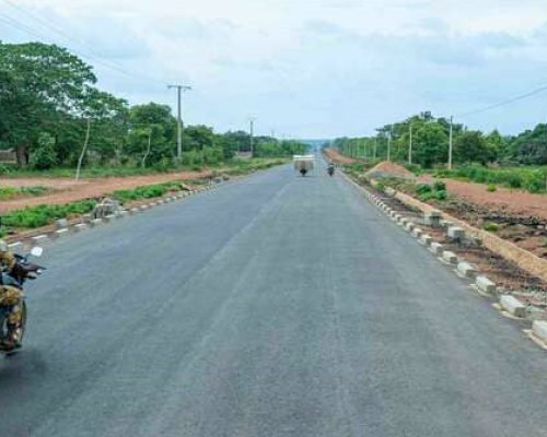 Rehabilitation-de-la-route-Ndali-Nikki-Tchicandou-77Km