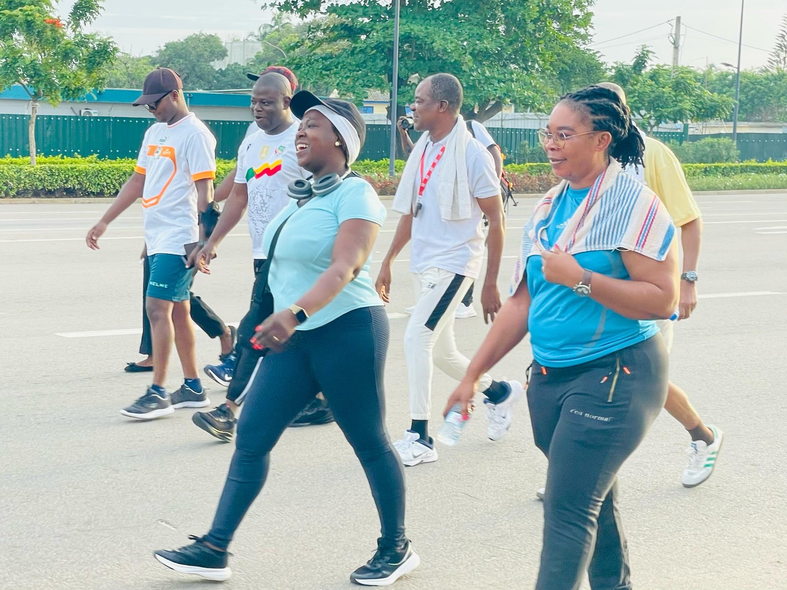 Image supplémentaire pour La HAAC célèbre avec une « Marche du cœur »