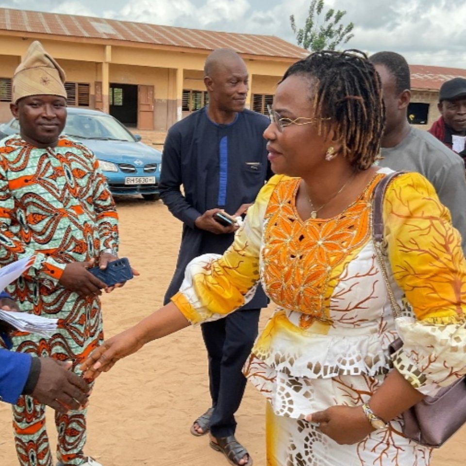 L’Honorable Rogatienne Agoï AIKOELE et le Ministre Lambert KOTY font œuvre utile