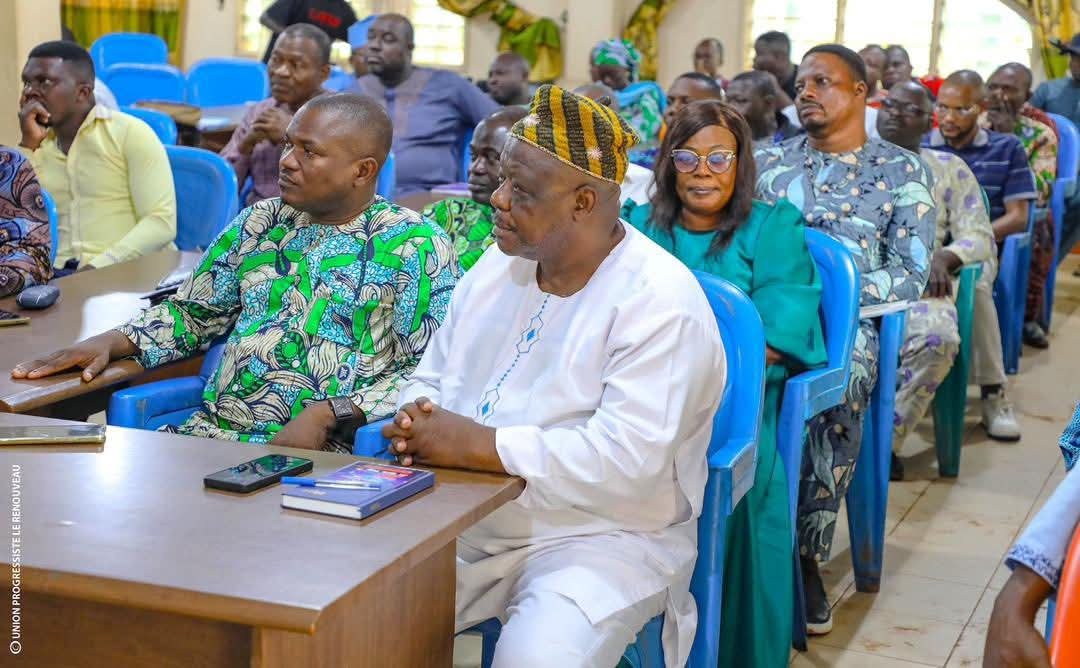 Image supplémentaire pour Djogbénou, à l'écoute du terrain