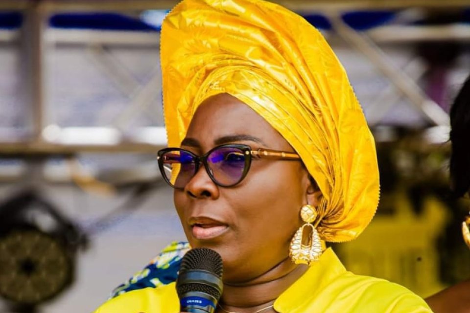 Christhelle HOUNDONOUGBO élève les consciences