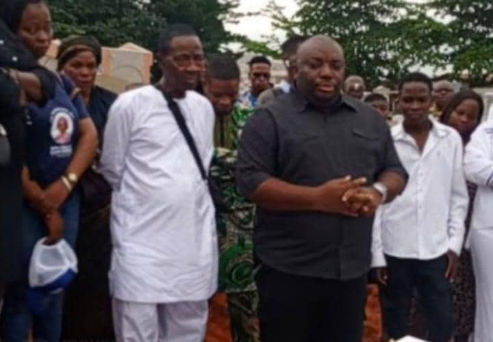 Image supplémentaire pour Feue Sonia Annick AGBANTOU célébrée avec amour et dignité