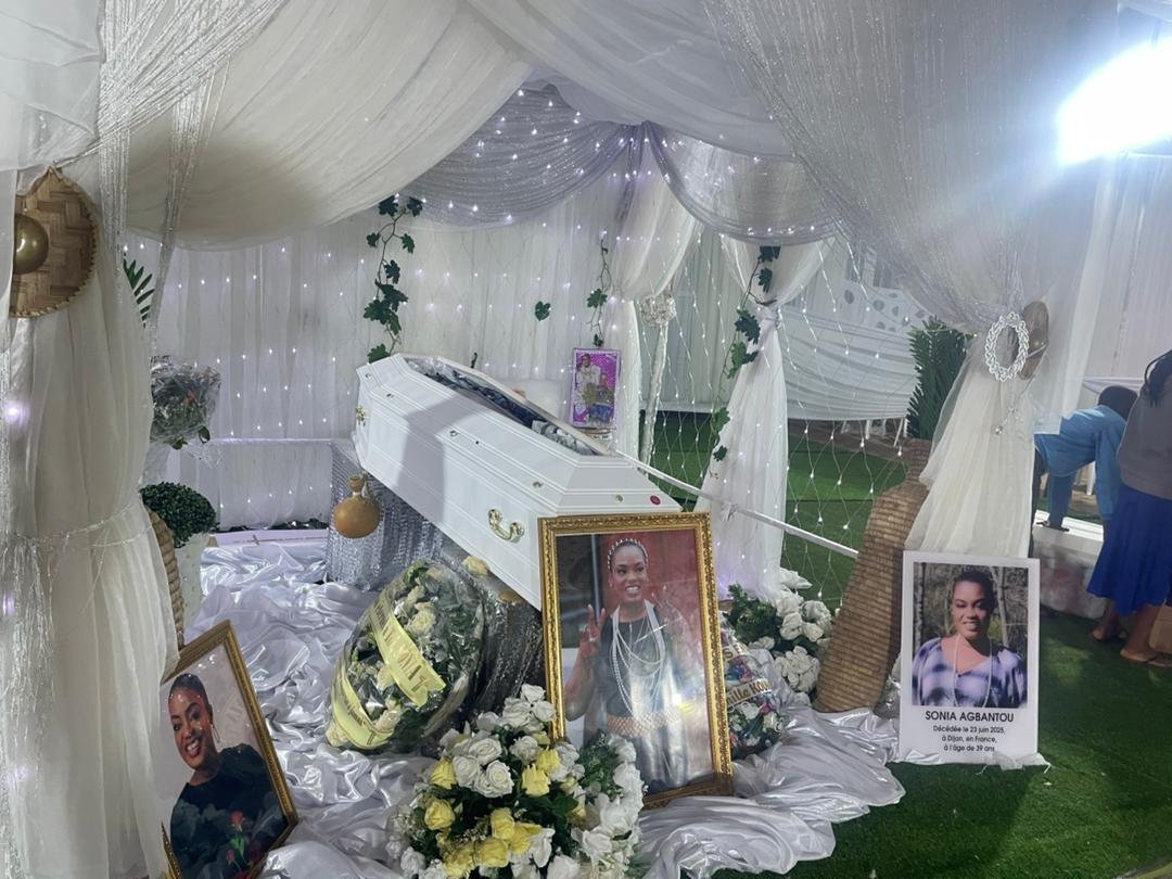 Image supplémentaire pour Feue Sonia Annick AGBANTOU célébrée avec amour et dignité