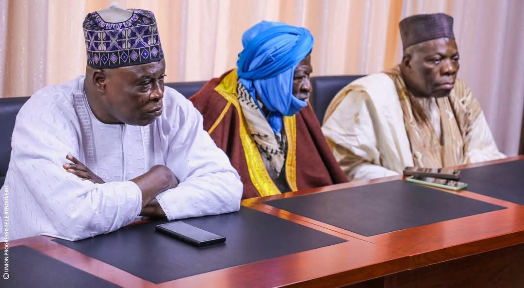 Image supplémentaire pour Joseph DJOGBÉNOU reçoit la Fondation MALÈHOSSOU