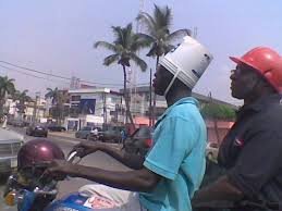 Casques fantômes, vies en danger