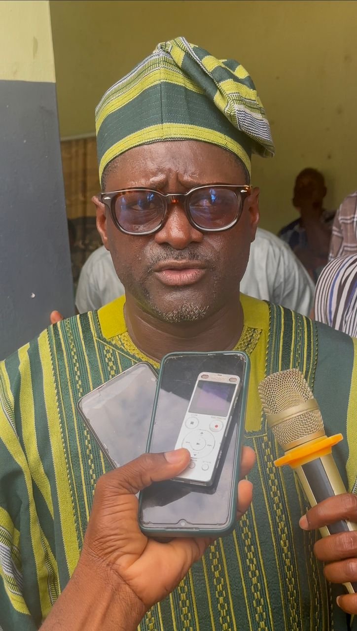 Image supplémentaire pour Labiou Djibril galvanise à la Gaani