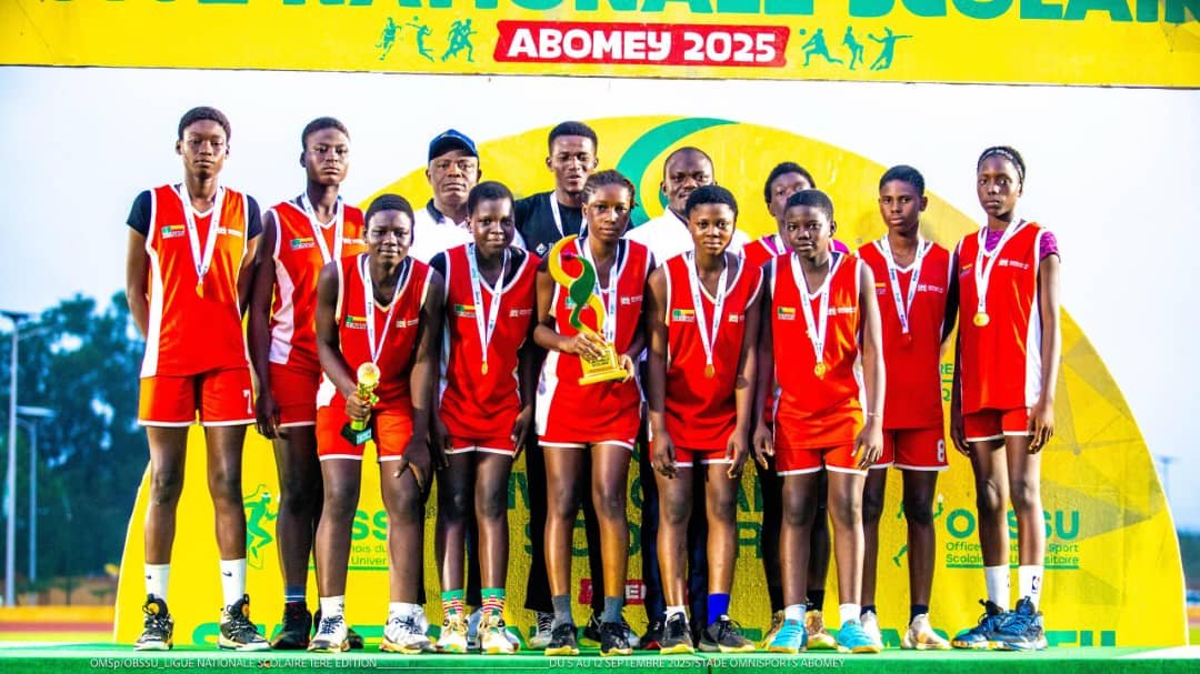 Image supplémentaire pour 25 millions FCFA de bourses offerts par le Gouvernement