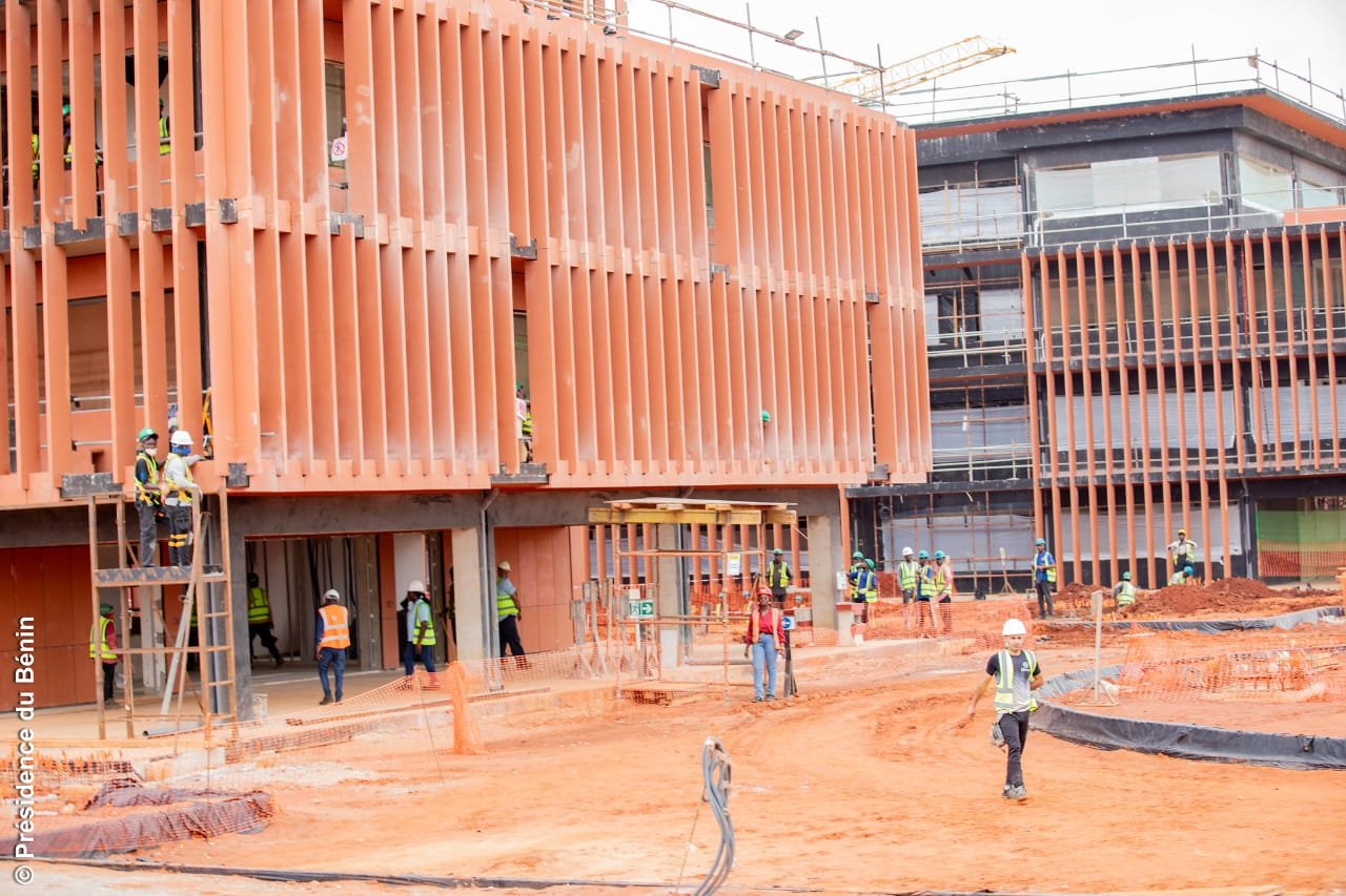 Image supplémentaire pour Cité d’Abomey-Calavi : Travaux salués