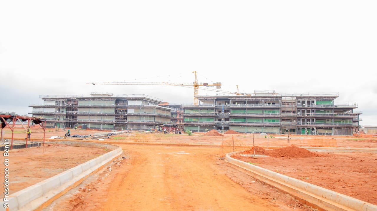 Image supplémentaire pour Cité d’Abomey-Calavi : Travaux salués