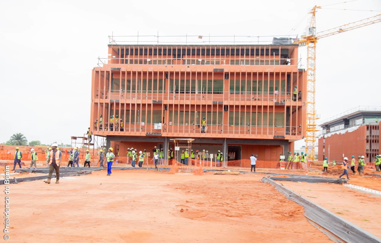 Image supplémentaire pour Cité d’Abomey-Calavi : Travaux salués