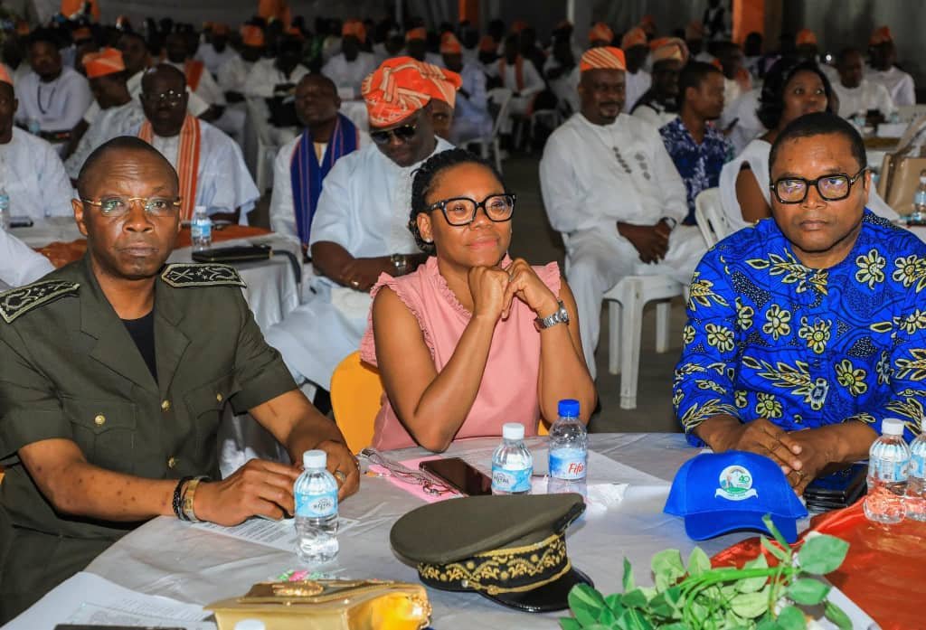 Image supplémentaire pour Sèdami Medegan Fagla célèbre les enseignants du Littoral