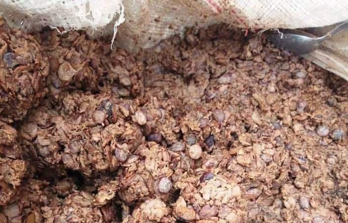 Afitin : la “moutarde” béninoise qui séduit malgré son odeur