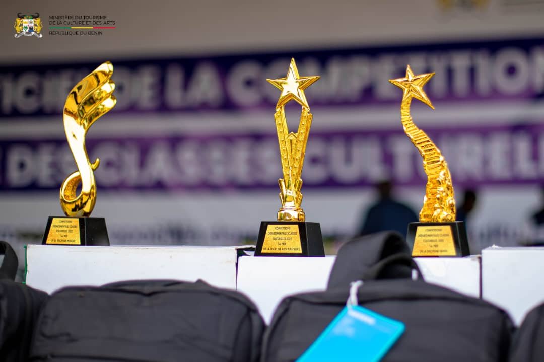 Image supplémentaire pour Abimbola met en scène le génie béninois