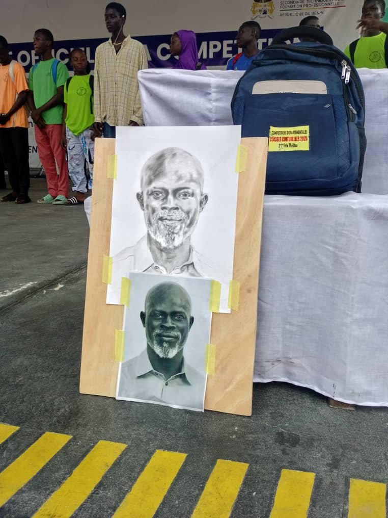 Image supplémentaire pour Abimbola met en scène le génie béninois