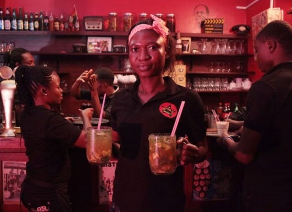 Les serveuses des buvettes au Bénin : entre survie, risques et invisibilité