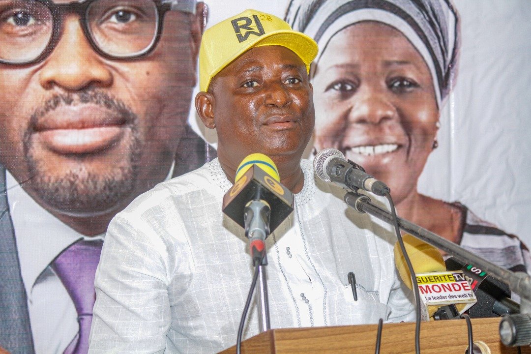 Emmanuel ZOSSOU salue la jeunesse engagée derrière Romuald WADAGNI