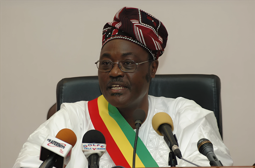 Où se cache Antoine Idji Kolawolé ?