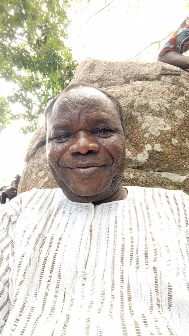 Image supplémentaire pour L'he Nicaise FAGNON, au sommet des Collines sacrées