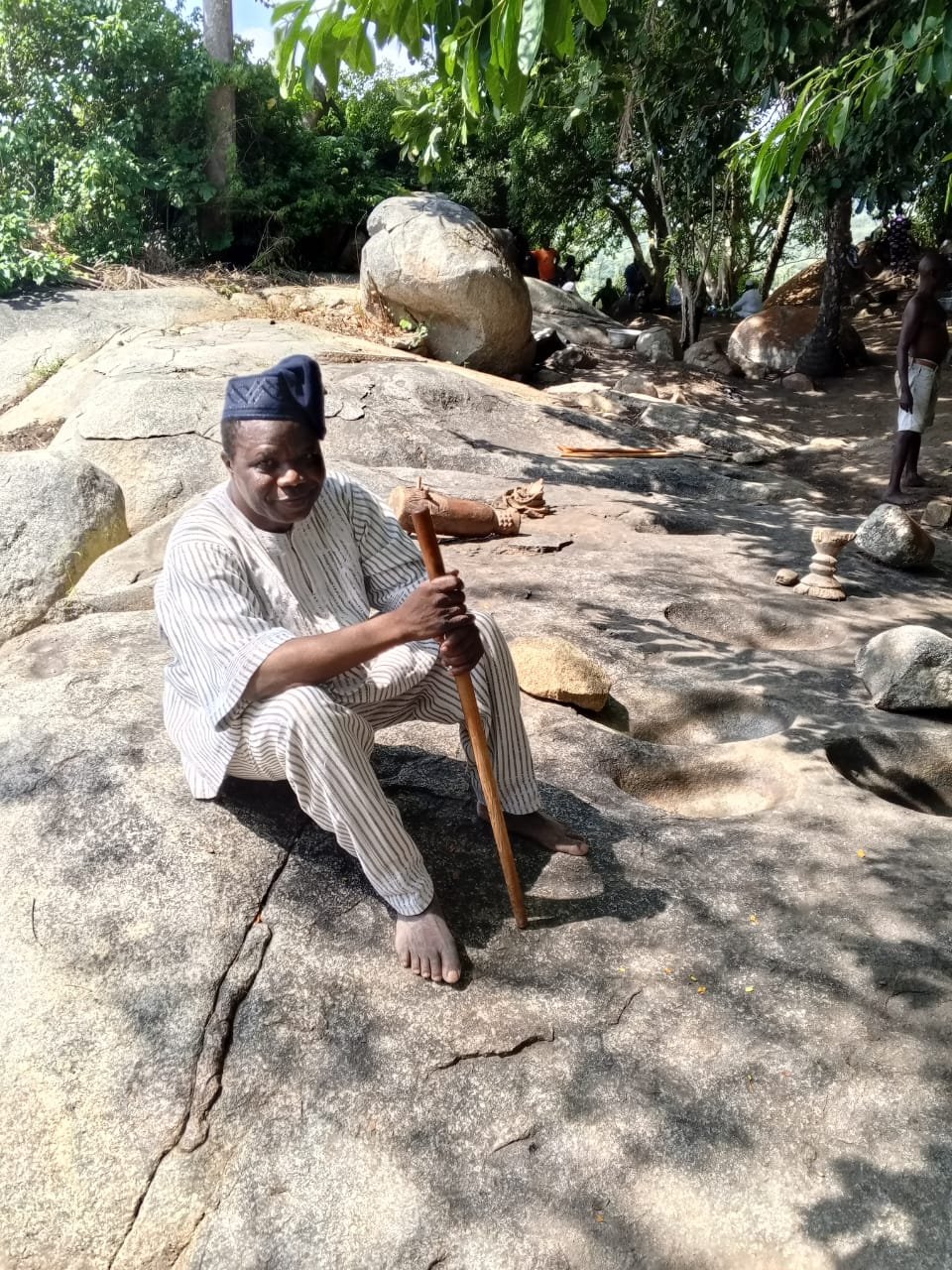 Image supplémentaire pour L'he Nicaise FAGNON, au sommet des Collines sacrées