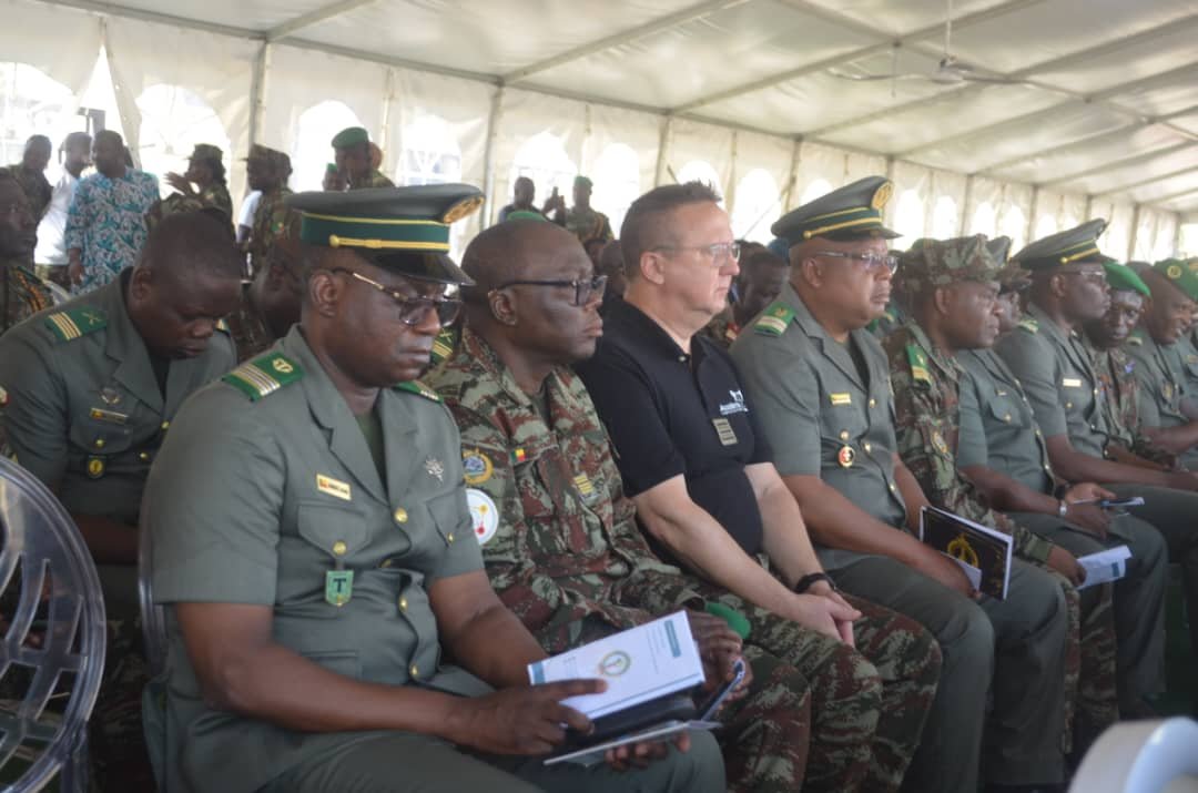 Image supplémentaire pour 73 nouveaux Officiers prêts à servir la Nation