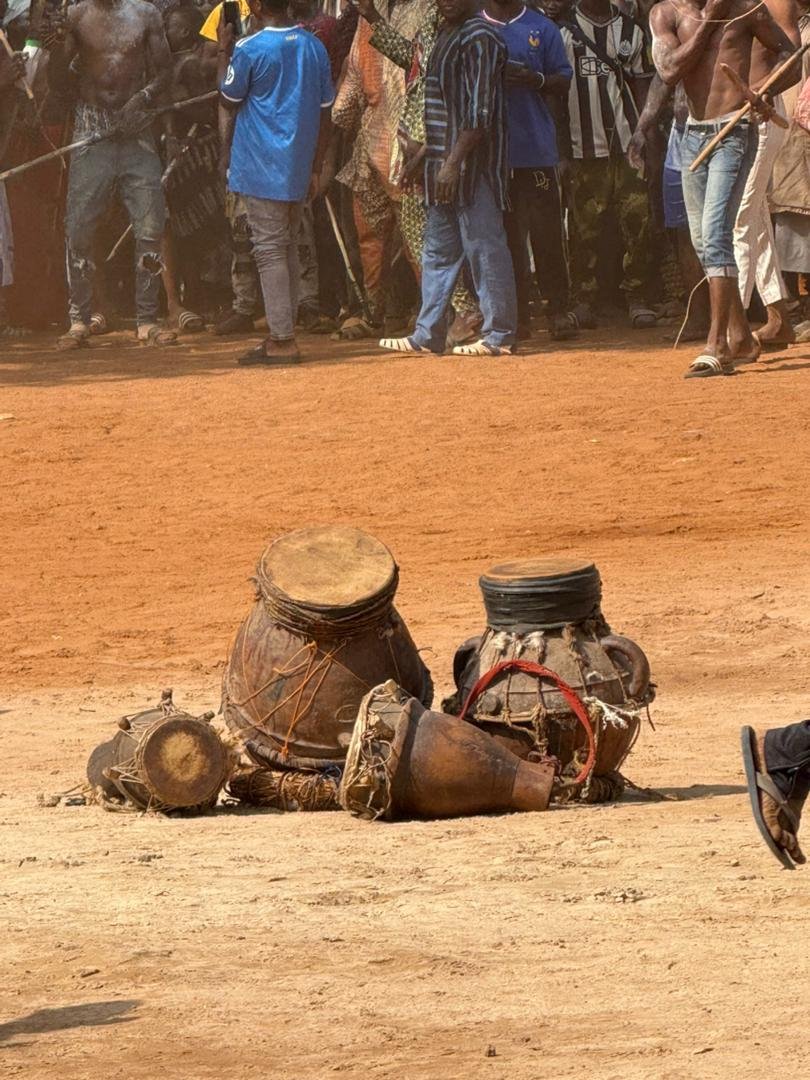 Image supplémentaire pour Le fan-club Romuald WADAGNI aux côtés de Salifou MAMAN