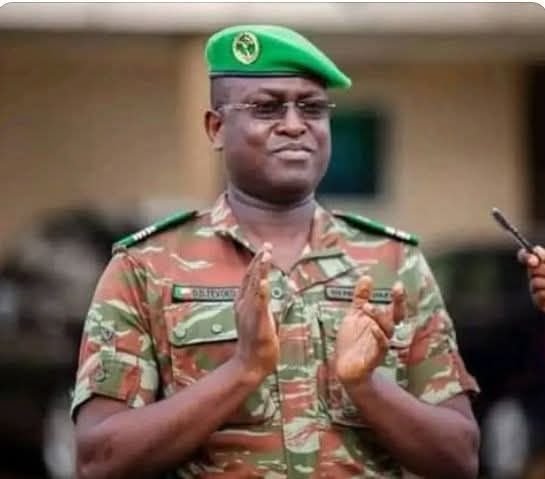 Tevoedjrè, le Colonel qui rassure