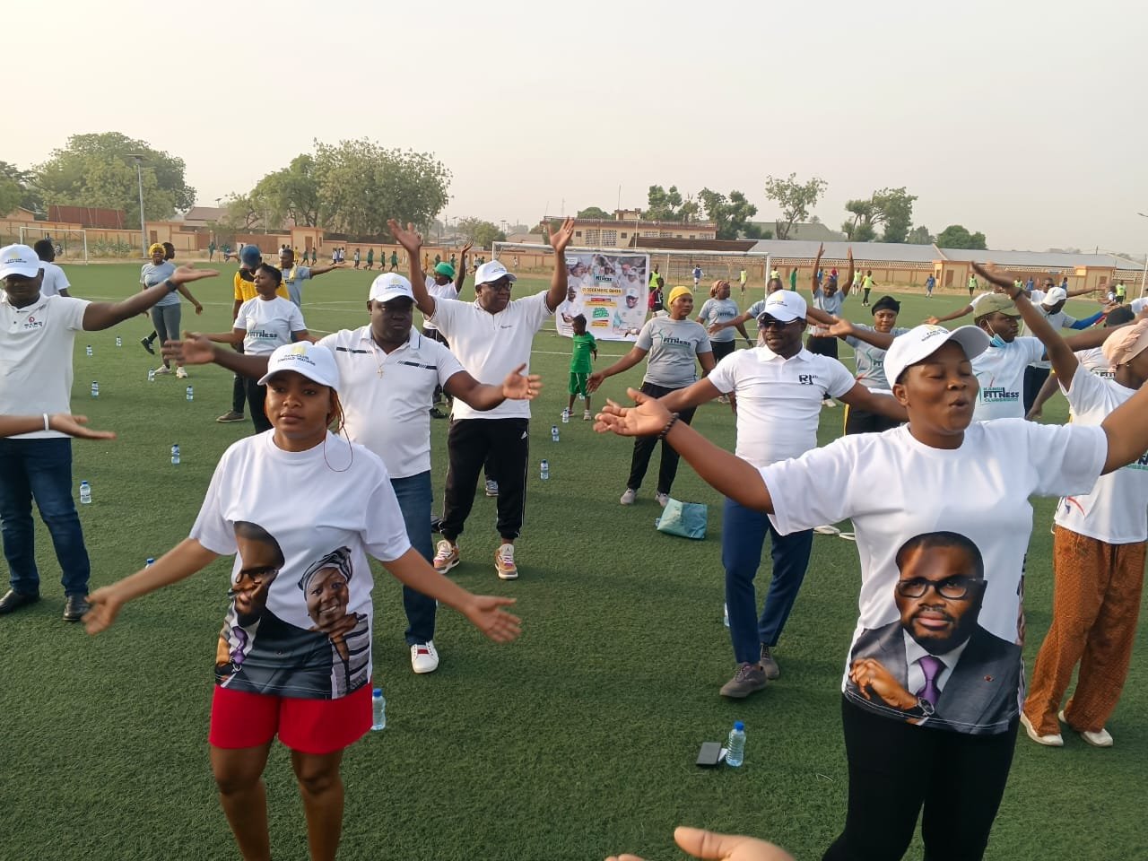 Image supplémentaire pour La jeunesse sportive en mouvement sous le haut patronage de Romuald WADAGNI et sous la supervision de l’He Labiou Amadou Djibril