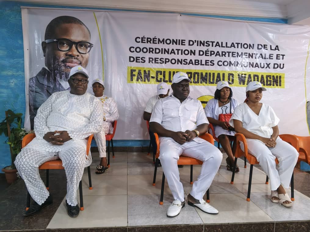 Image supplémentaire pour Alibori : les structures du fan-club Romuald WADAGNI officiellement installées