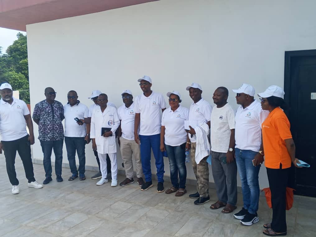 Porto-Novo Ma Cité soulage des femmes au CHUD-O avec 250 bons de poches de sang