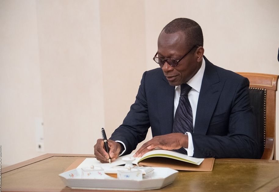 Patrice Talon promulgue la Constitution révisée