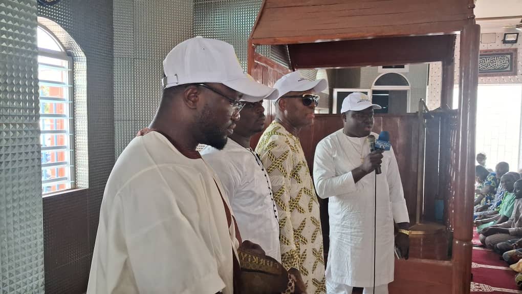 Image supplémentaire pour Le fan-club Romuald WADAGNI implore la paix et appelle à l’intensification des prières