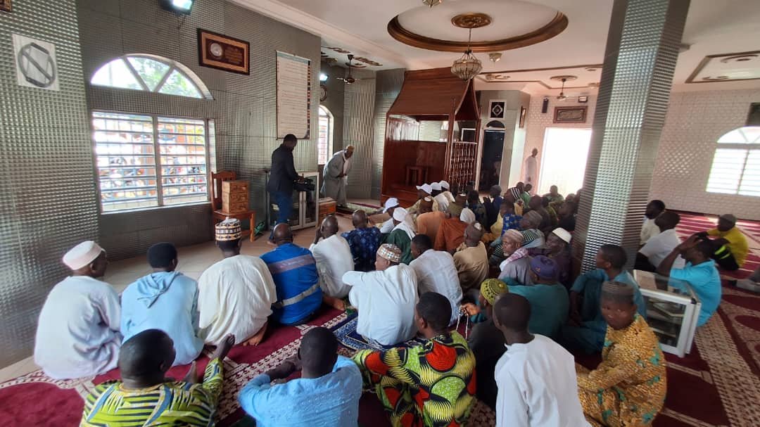 Image supplémentaire pour Le fan-club Romuald WADAGNI implore la paix et appelle à l’intensification des prières
