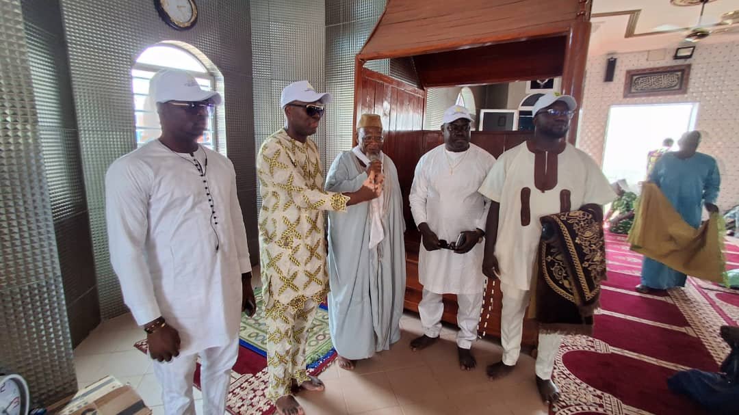 Image supplémentaire pour Le fan-club Romuald WADAGNI implore la paix et appelle à l’intensification des prières