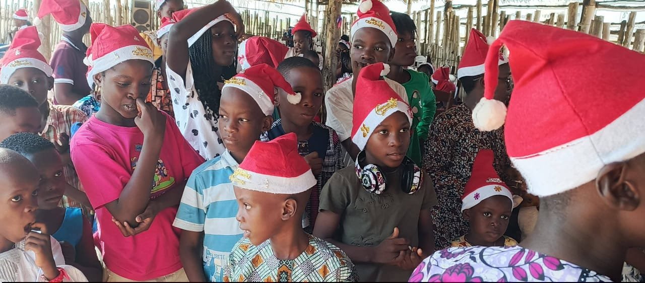 Image supplémentaire pour La PaDem Bénin célèbre Noël avec les enfants des professionnels des médias