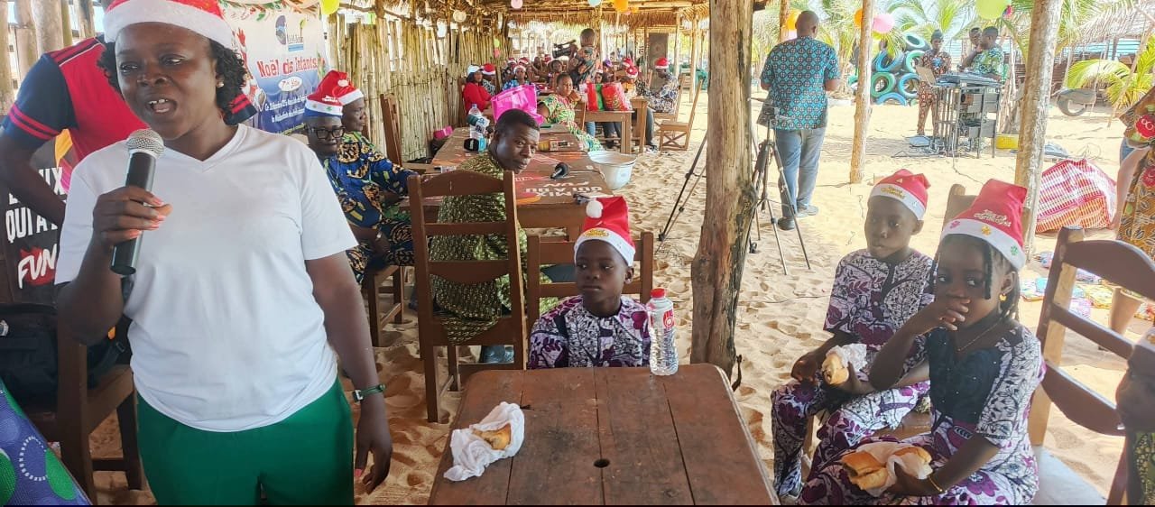 Image supplémentaire pour La PaDem Bénin célèbre Noël avec les enfants des professionnels des médias
