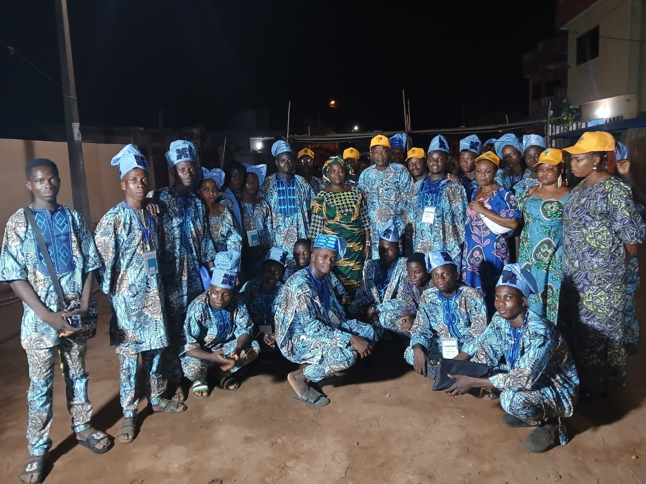 Houssou Gilbert alias CLCAM à l'écoute des jeunes leaders du 4e arrondissement