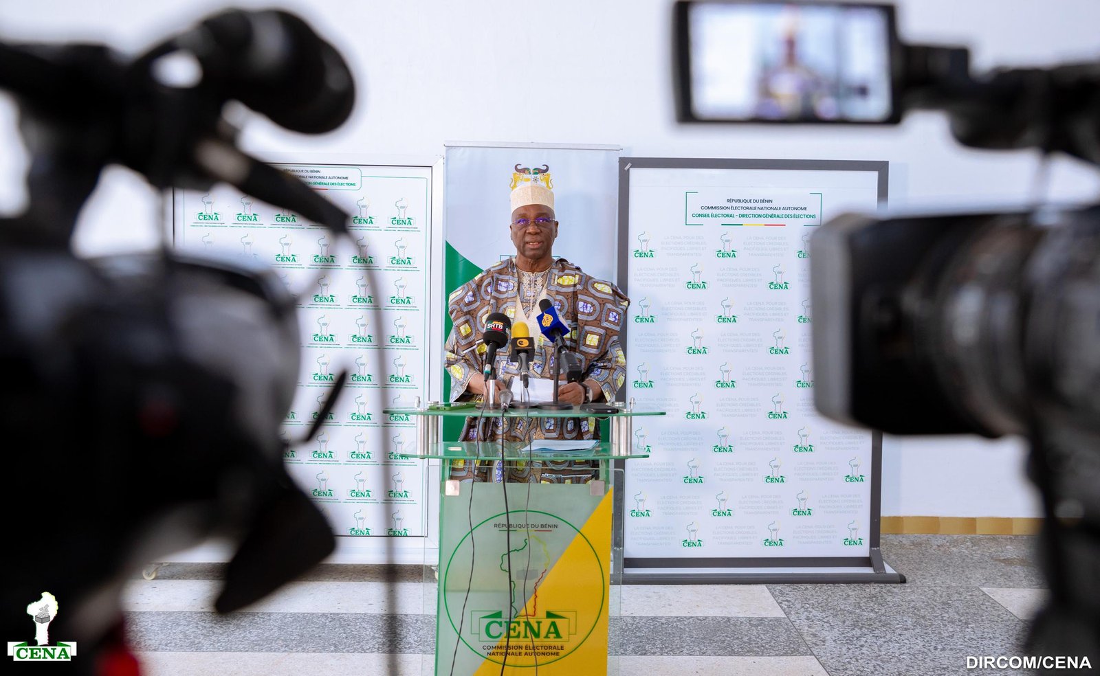 Image supplémentaire pour La CENA appelle à un vote paisible et historique