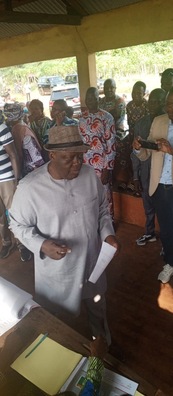 Image supplémentaire pour Louis Vlavonou vote tôt et appelle à une mobilisation massive et à la paix