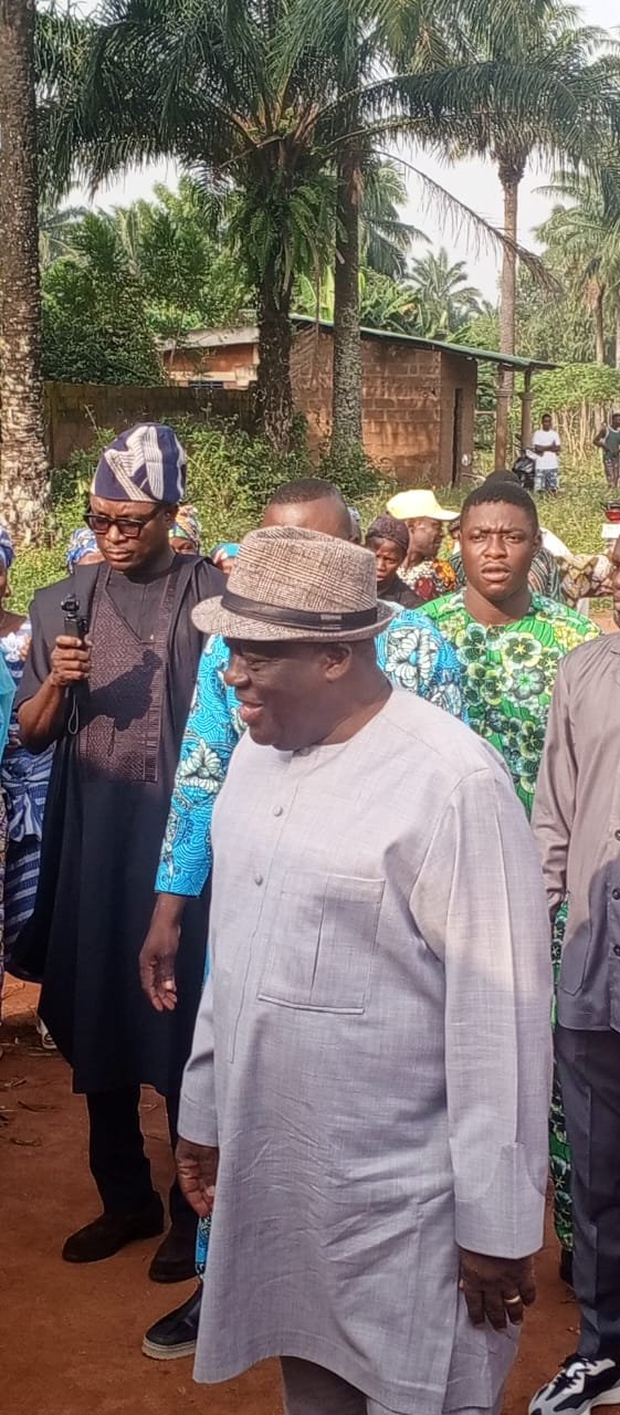 Image supplémentaire pour Louis Vlavonou vote tôt et appelle à une mobilisation massive et à la paix