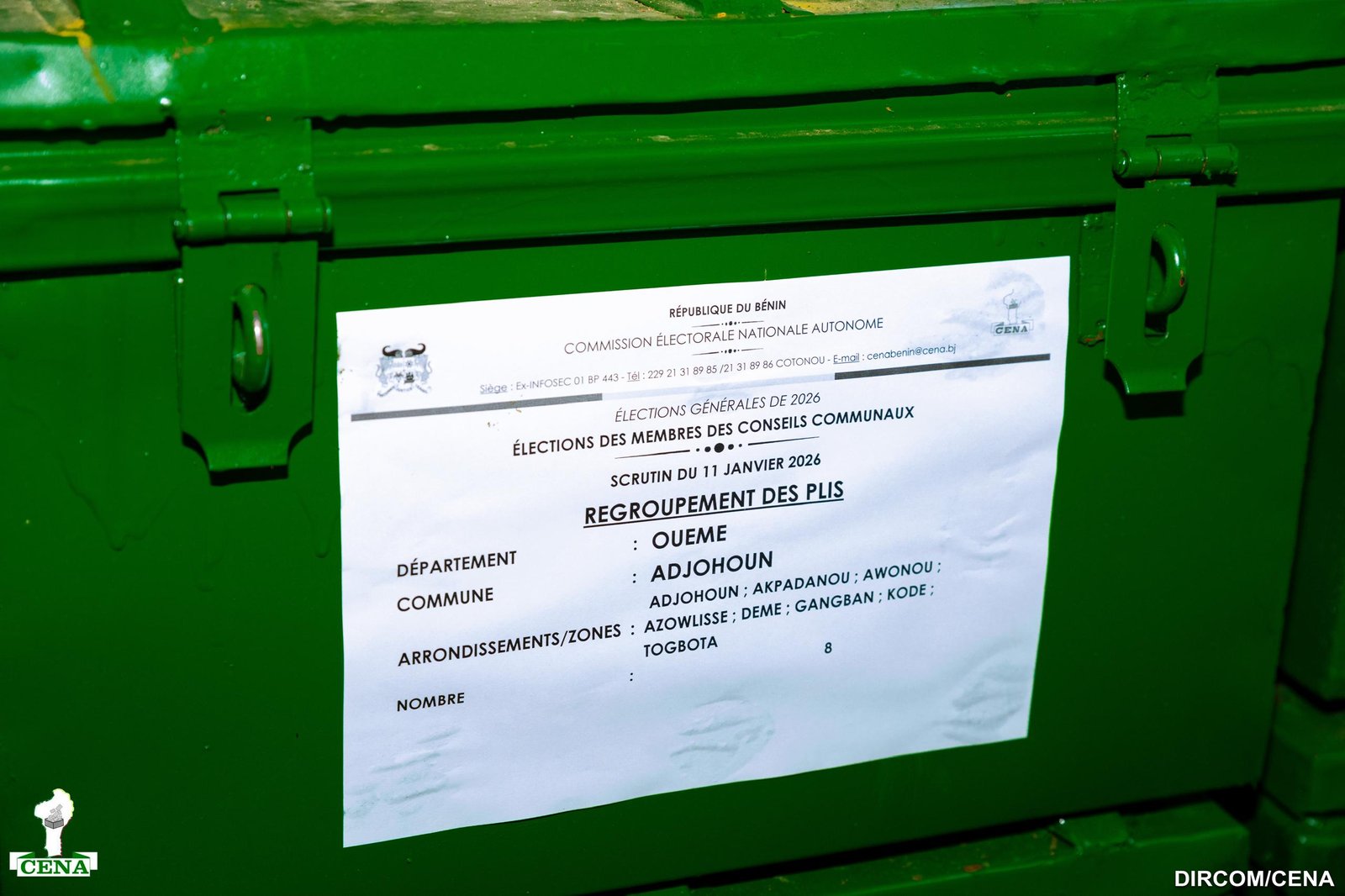 Image supplémentaire pour Le président de la CENA reçoit une délégation de la CEDEAO