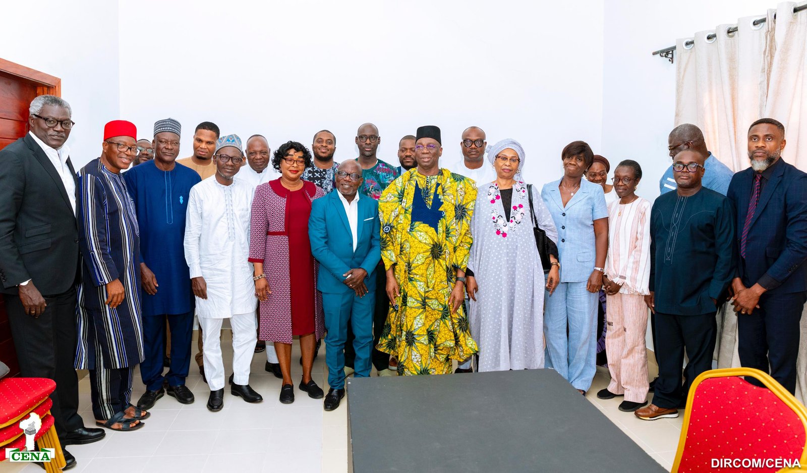 Image supplémentaire pour Le président de la CENA reçoit une délégation de la CEDEAO
