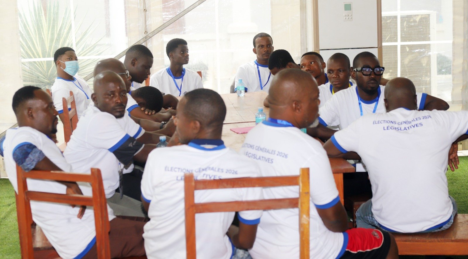 Image supplémentaire pour Les résultats attendus au plus tard jeudi, selon la Cour constitutionnelle