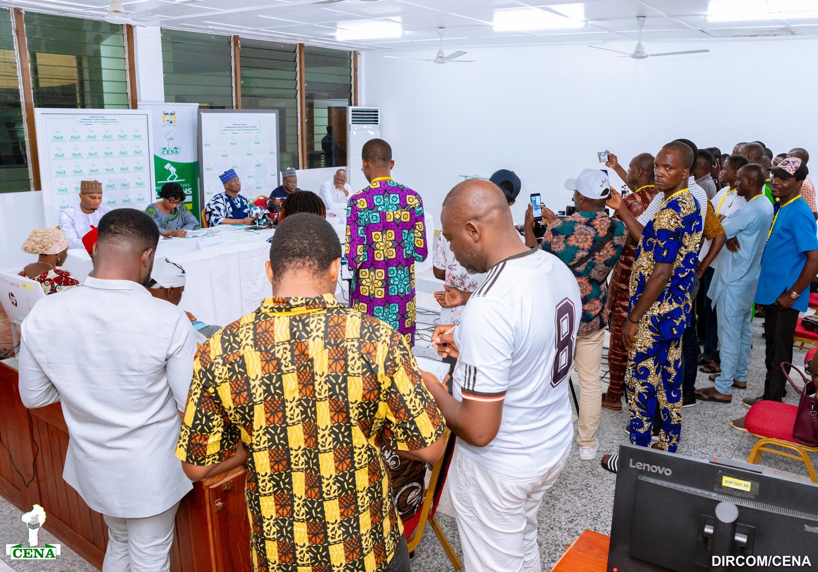 Image supplémentaire pour Les grandes tendances publiées, Sacca Lafia salue la maturité du peuple béninois