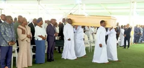 Image supplémentaire pour La République s’incline devant la mémoire de Berthe Bada