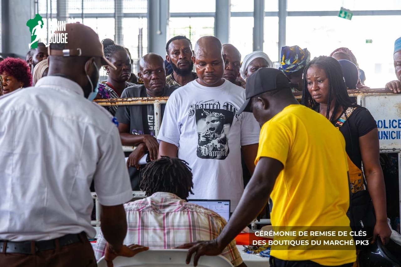 Image supplémentaire pour Les commerçants officiellement installés dans un nouveau cadre commercial