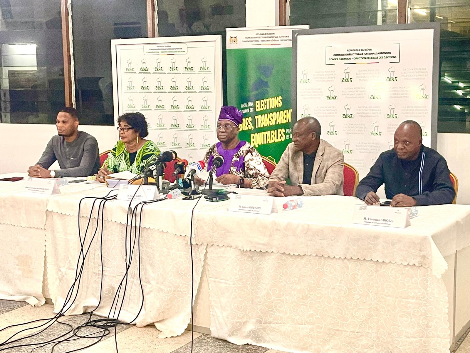 La CENA proclame les résultats définitifs et salue la maturité démocratique