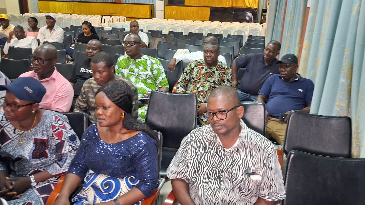 Image supplémentaire pour Le fan-club Romuald WADAGNI harmonise la stratégie en direction des primo-votants