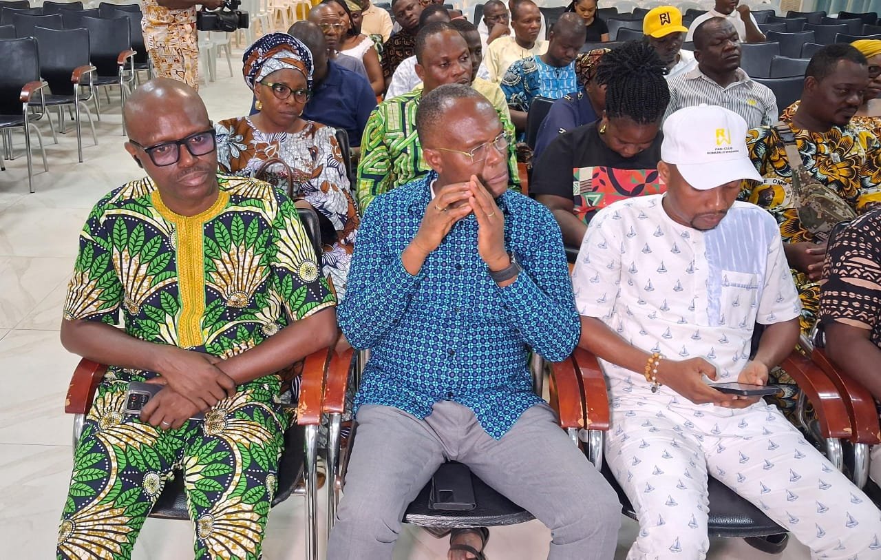 Image supplémentaire pour Le fan-club Romuald WADAGNI harmonise la stratégie en direction des primo-votants