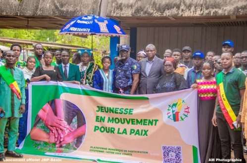 Image supplémentaire pour La jeunesse s’organise pour consolider la paix et la cohésion nationale