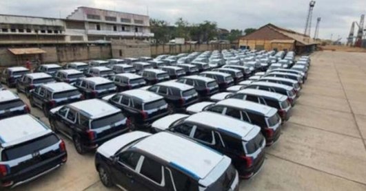 Véhicules communaux : les maires servis, adjoints et CA sans moyens